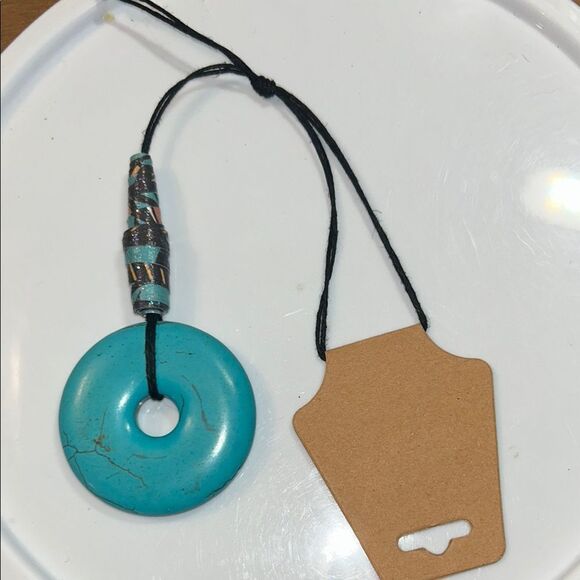 Turquoise Pendant Necklace - Picture 1 of 1
